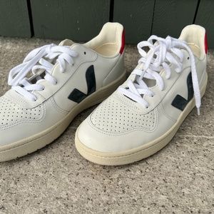 Vega Leather Shoes (women's)